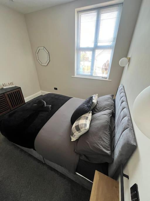 Stunning 2 Bedroom Ground Floor Sea View Apartment Rhôs-on-Sea 외부 사진
