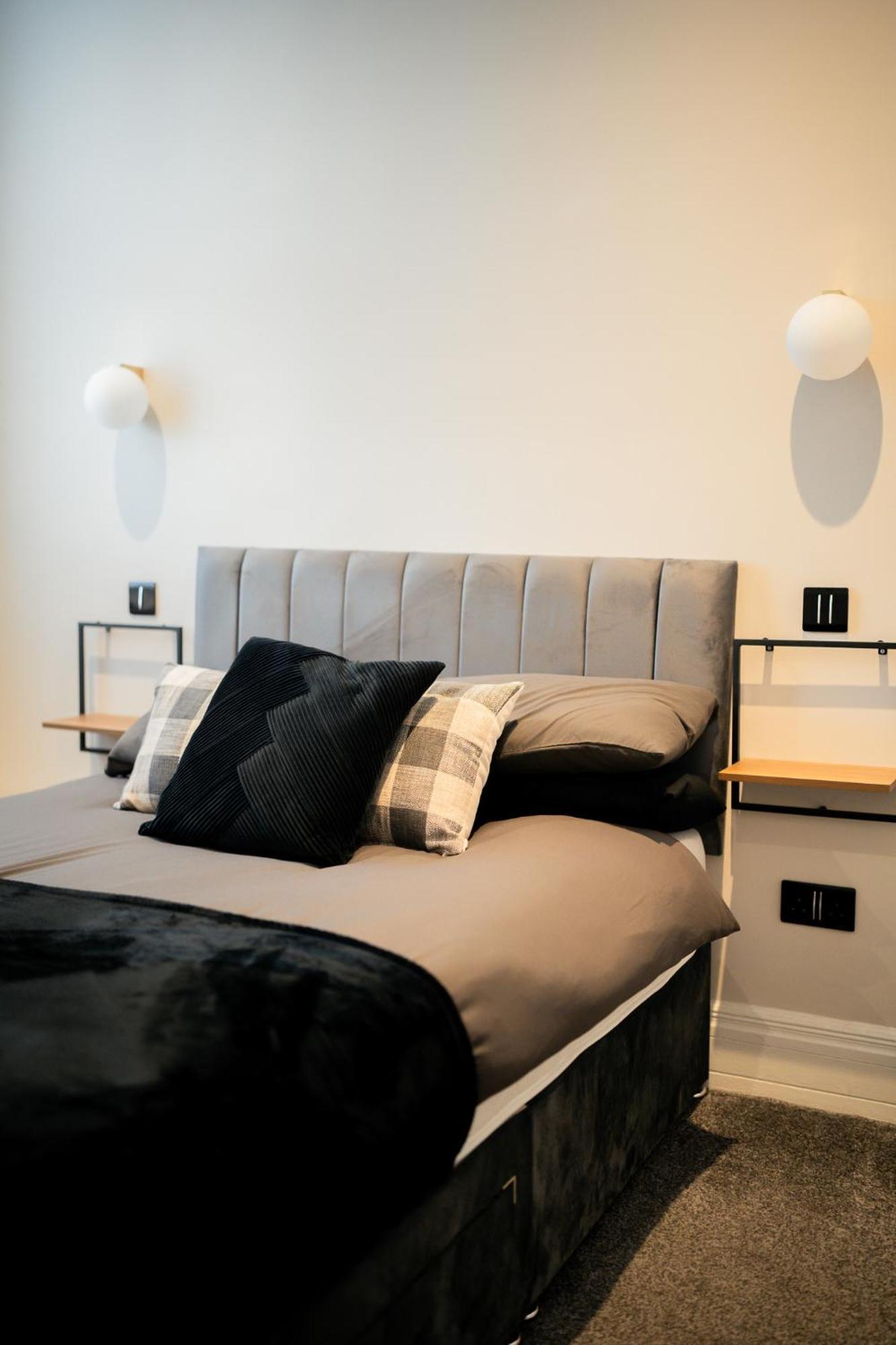 Stunning 2 Bedroom Ground Floor Sea View Apartment Rhôs-on-Sea 외부 사진