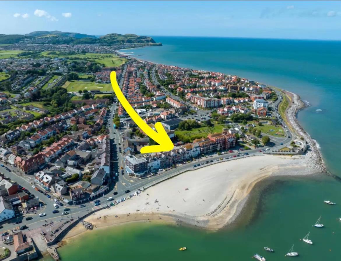 Stunning 2 Bedroom Ground Floor Sea View Apartment Rhôs-on-Sea 외부 사진